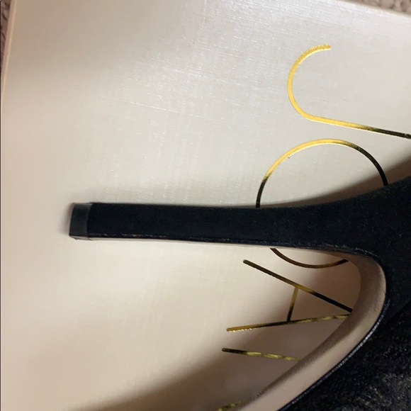 Joan & David Lace Platform Pumps - Picture 5 of 10